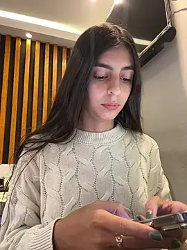 Snapshot of cristel_17 chatting on 06-22-26, 07:49 cristel 17 online show from 06-22-26, 07:49