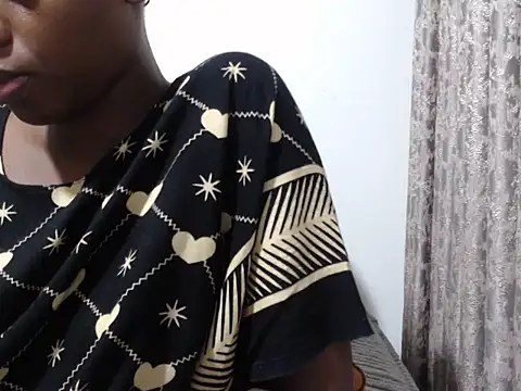 black   ghodess online show from 04-18-26, 09:48