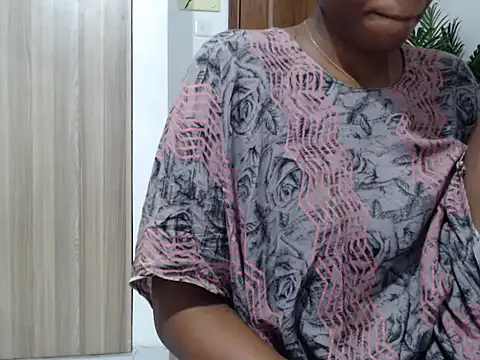 black   ghodess online show from 06-25-26, 08:35