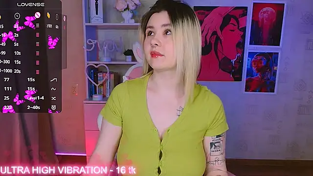 cutie mili online show from 02-04-25, 03:33