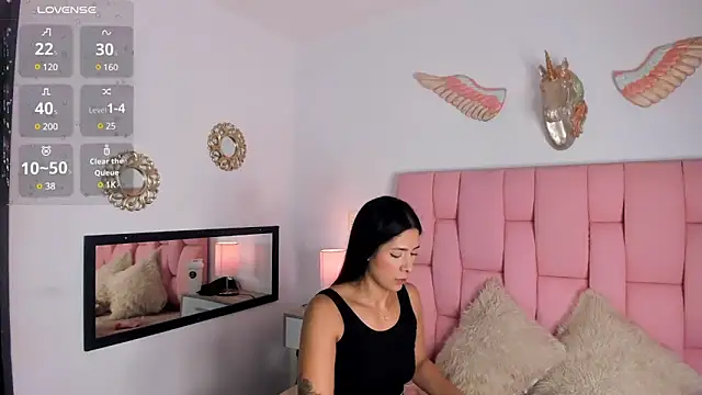 Snapshot of VeronikaOlsen chatting on 01-23-25, 12:41 VeronikaOlsen online show from 01-23-25, 12:41