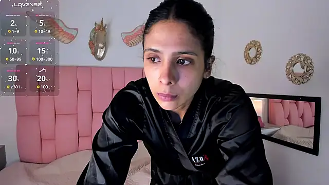 Snapshot of VeronikaOlsen chatting on 03-20-25, 12:43 VeronikaOlsen online show from 03-20-25, 12:43