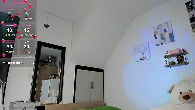 Snapshot of VeronikaOlsen chatting on 09-23-25, 01:25 VeronikaOlsen online show from 09-23-25, 01:25