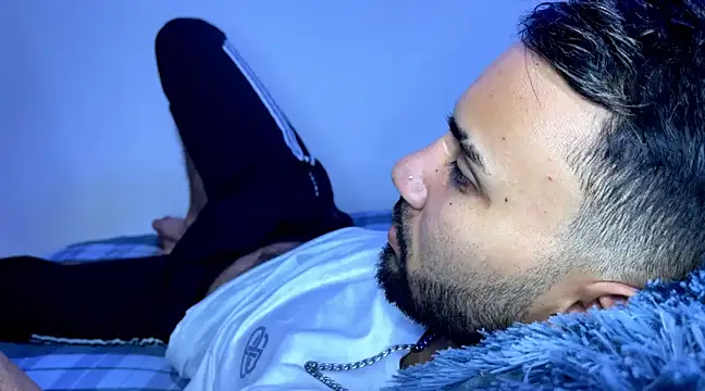 Dar milk online show from 02-17-25, 07:42