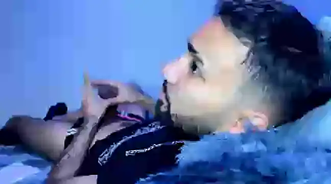 Dar milk online show from 02-19-25, 08:41