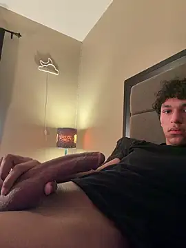 Skinnyywithbigdick online show from 05-14-26, 09:32