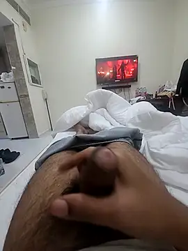 Snapshot of DesiRocco7 chatting on 01-16-26, 06:28 DesiRocco7 online show from 01-16-26, 06:28