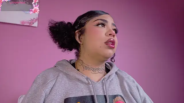 foxxy-lov3 online show from 03-14-26, 01:49