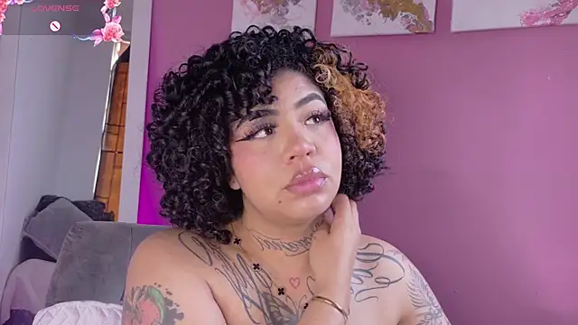 foxxy-lov3 online show from 03-24-26, 02:22