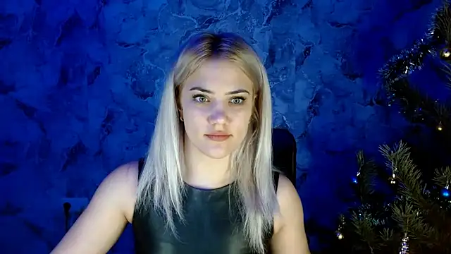 Snapshot of nika_gold1 chatting on 01-14-25, 12:45 nika gold1 online show from 01-14-25, 12:45