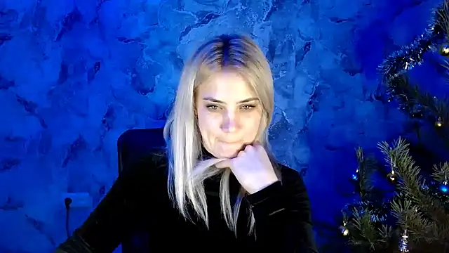 Snapshot of nika_gold1 chatting on 01-14-25, 10:23 nika gold1 online show from 01-14-25, 10:23