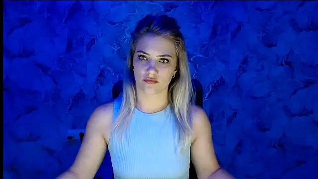 Snapshot of nika_gold1 chatting on 09-13-25, 06:18 nika gold1 online show from 09-13-25, 06:18