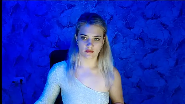 Snapshot of nika_gold1 chatting on 10-07-25, 02:47 nika gold1 online show from 10-07-25, 02:47