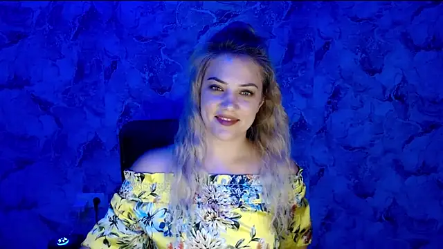 Snapshot of nika_gold1 chatting on 06-13-26, 03:54 nika gold1 online show from 06-13-26, 03:54