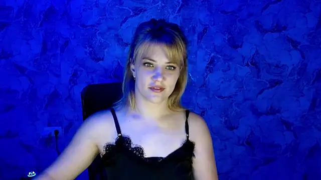 Snapshot of nika_gold1 chatting on 07-29-26, 06:28 nika gold1 online show from 07-29-26, 06:28