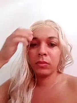 Snapshot of transgirl26 chatting on 06-06-26, 03:28 transgirl26 online show from 06-06-26, 03:28