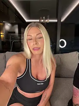 SexOnMyLvL online show from 05-18-26, 08:25
