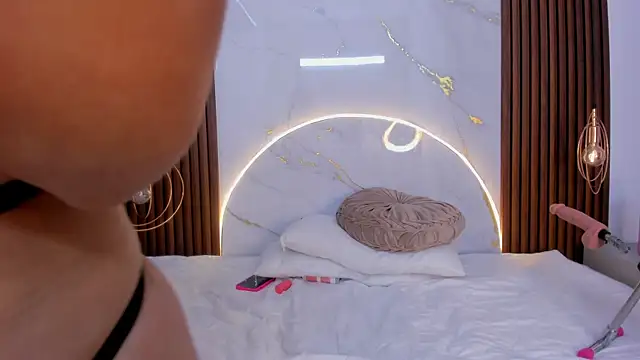 Snapshot of danisaenz_ chatting on 12-28-24, 07:43 danisaenz online show from 12-28-24, 07:43