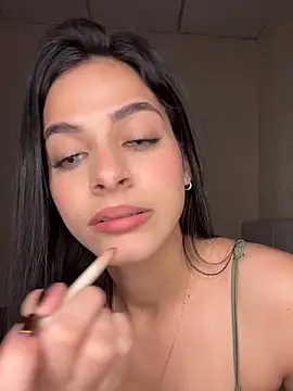 Snapshot of violetta-brown1 chatting on 11-09-25, 03:38 violetta-brown1 online show from 11-09-25, 03:38