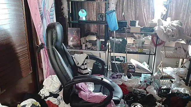 Ombeline1 online show from 09-26-25, 12:42