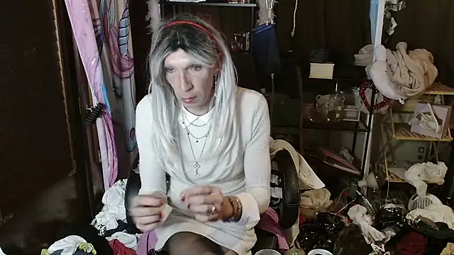 Ombeline1 online show from 09-27-25, 05:51