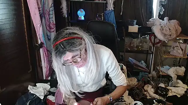 Ombeline1 online show from 09-28-25, 05:57