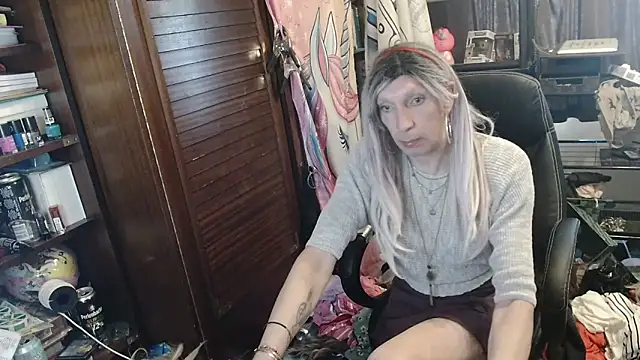 Ombeline1 online show from 04-14-26, 12:44