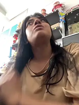 Snapshot of Juana19 chatting on 09-18-25, 10:01 Juana19 online show from 09-18-25, 10:01