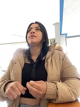 Snapshot of Juana19 chatting on 10-22-25, 02:50 Juana19 online show from 10-22-25, 02:50