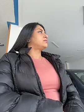 Snapshot of Juana19 chatting on 10-23-25, 02:27 Juana19 online show from 10-23-25, 02:27