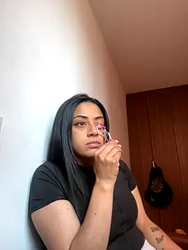 Snapshot of Juana19 chatting on 11-20-25, 08:19 Juana19 online show from 11-20-25, 08:19