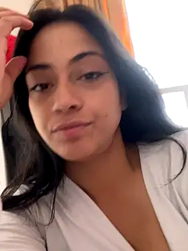 Snapshot of Juana19 chatting on 12-14-25, 06:34 Juana19 online show from 12-14-25, 06:34