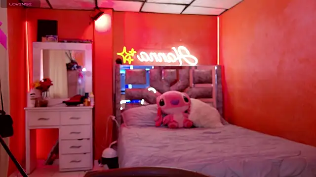 Snapshot of hanna_sex18 chatting on 01-21-25, 03:54 hanna sex18 online show from 01-21-25, 03:54