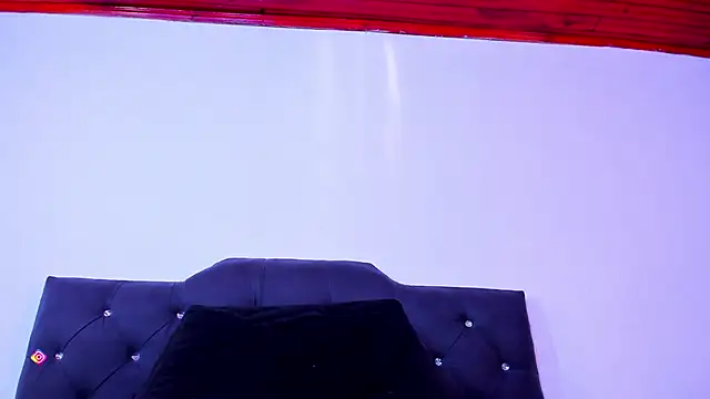 mariana preciado online show from 02-04-25, 01:48