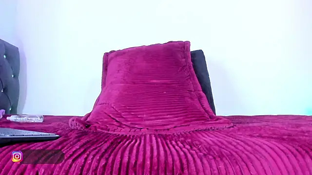 mariana preciado online show from 02-07-25, 06:02