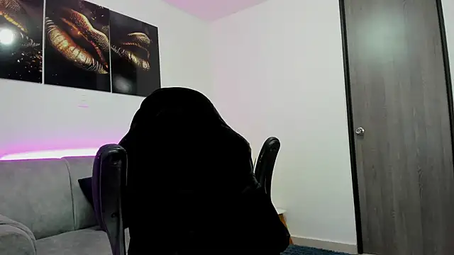 Snapshot of alina_cruz chatting on 02-27-25, 07:47 alina cruz online show from 02-27-25, 07:47