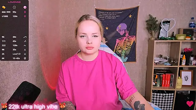 Snapshot of flower_sarah_ chatting on 01-24-25, 12:10 flower sarah online show from 01-24-25, 12:10