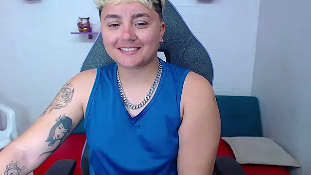 isabeautyx19 online show from 02-24-25, 05:43