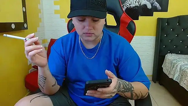 isabeautyx19 online show from 09-24-25, 01:42