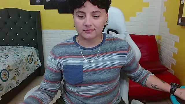 isabeautyx19 online show from 03-18-26, 03:09