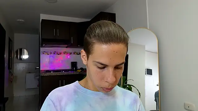 Snapshot of grey___27 chatting on 02-27-25, 11:59 grey 27 online show from 02-27-25, 11:59