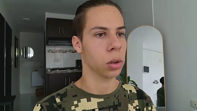 Snapshot of grey___27 chatting on 03-17-25, 08:19 grey 27 online show from 03-17-25, 08:19