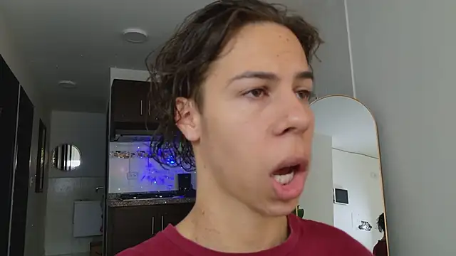 Snapshot of grey___27 chatting on 03-18-25, 11:19 grey 27 online show from 03-18-25, 11:19