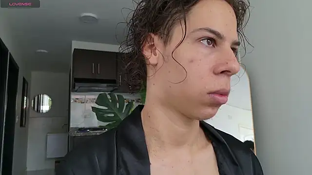 Snapshot of grey___27 chatting on 09-14-25, 12:59 grey 27 online show from 09-14-25, 12:59