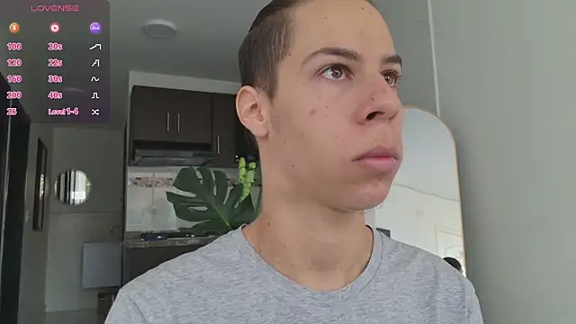 Snapshot of grey___27 chatting on 09-16-25, 11:55 grey 27 online show from 09-16-25, 11:55