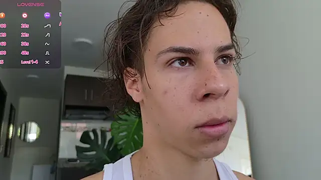 Snapshot of grey___27 chatting on 10-13-25, 03:12 grey 27 online show from 10-13-25, 03:12