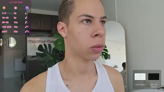 Snapshot of grey___27 chatting on 11-08-25, 12:27 grey 27 online show from 11-08-25, 12:27