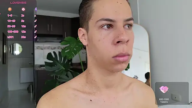 Snapshot of grey___27 chatting on 11-11-25, 12:05 grey 27 online show from 11-11-25, 12:05