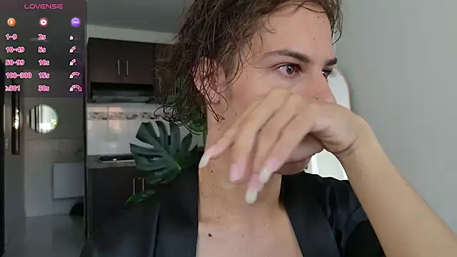 Snapshot of grey___27 chatting on 11-23-25, 12:27 grey 27 online show from 11-23-25, 12:27