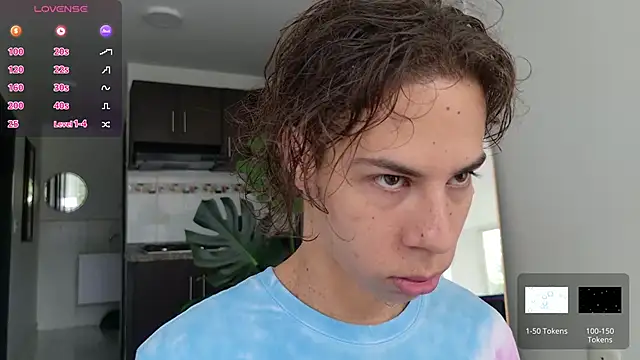 Snapshot of grey___27 chatting on 11-24-25, 12:38 grey 27 online show from 11-24-25, 12:38